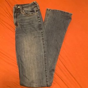 Hollister Curvy Mid-Rise Bootcut Jeans